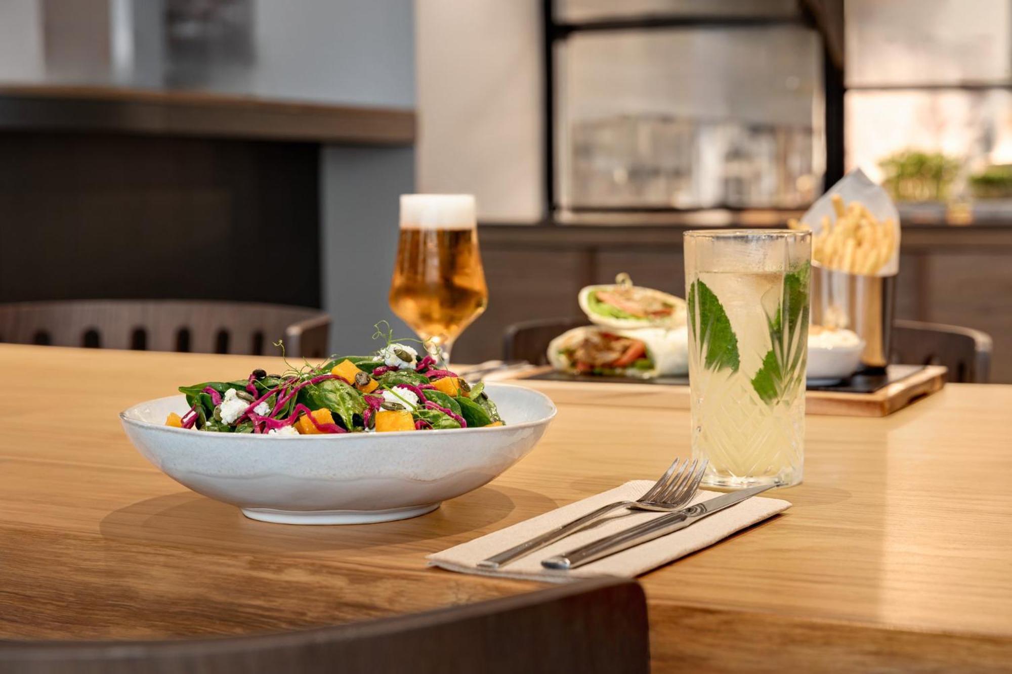 Holiday Inn Express Porto - Boavista By Ihg Eksteriør billede